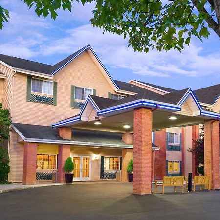 Comfort Inn & Suites Tualatin - Lake Oswego South Εξωτερικό φωτογραφία