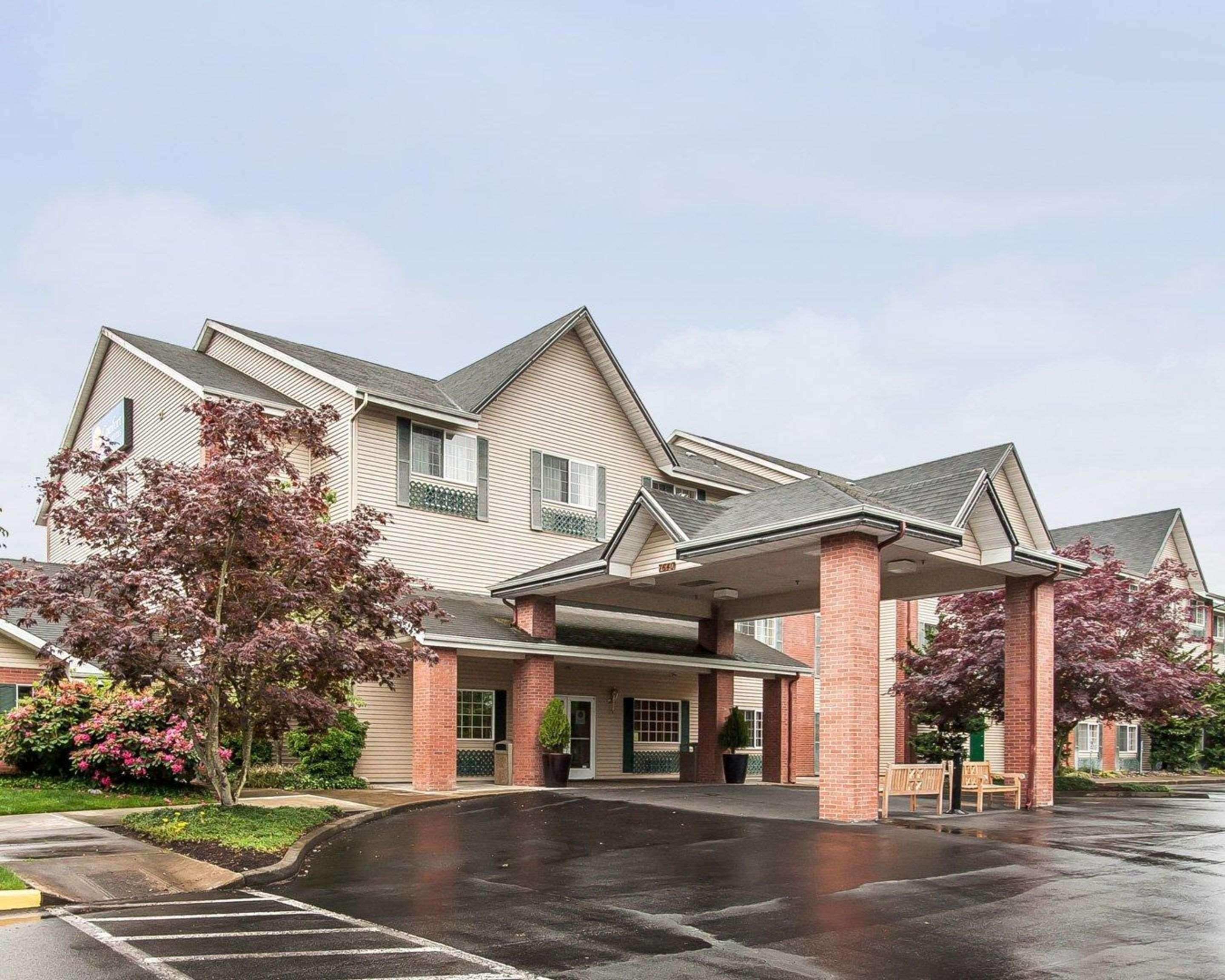 Comfort Inn & Suites Tualatin - Lake Oswego South Εξωτερικό φωτογραφία