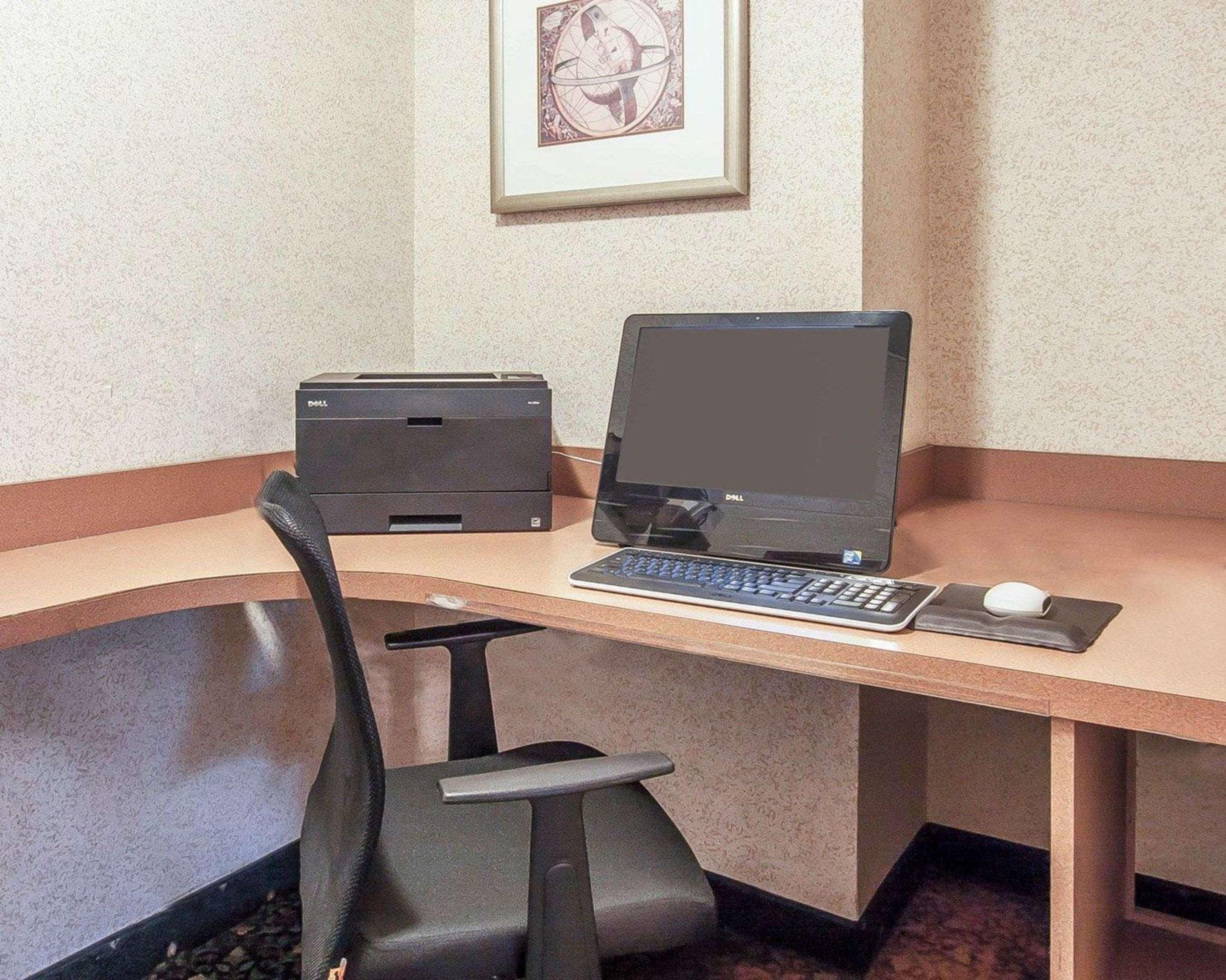 Comfort Inn & Suites Tualatin - Lake Oswego South Εξωτερικό φωτογραφία