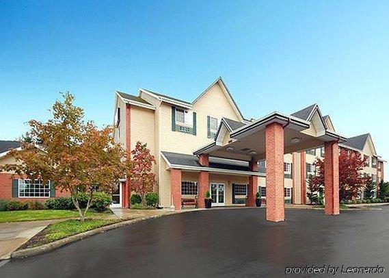 Comfort Inn & Suites Tualatin - Lake Oswego South Εξωτερικό φωτογραφία